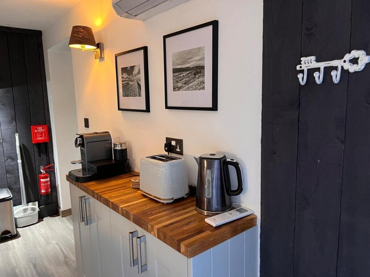 Dyfi Hideaway - Snowdonia - Stunning River & Valley Views - Ynyshir * Machynlleth