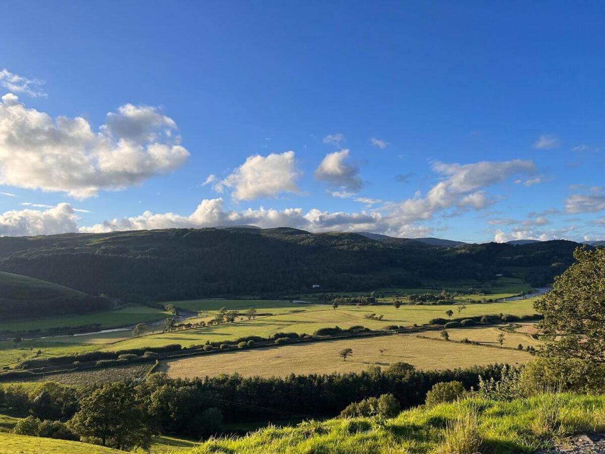 Holiday home Dyfi Hideaway - Snowdonia - Stunning River & Valley Views - Ynyshir
